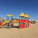 In 36469 * 比比翁
